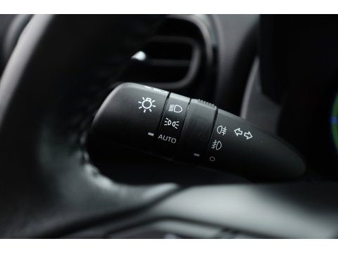 Toyota Yaris Cross 1.5 Hybrid Team D | Rijklaar! | Navi | Adapt. Cruise | Apple CarPlay | Camera | Keyless |