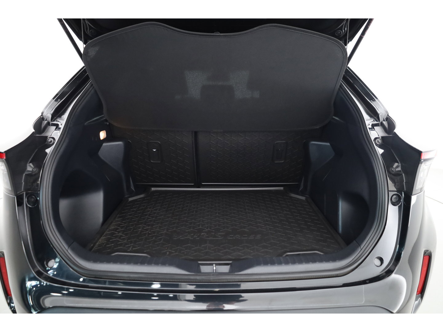 Toyota Yaris Cross 1.5 Hybrid Team D | Rijklaar! | Navi | Adapt. Cruise | Apple CarPlay | Camera | Keyless |