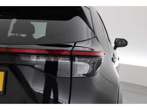 Toyota Yaris Cross 1.5 Hybrid Team D | Rijklaar! | Navi | Adapt. Cruise | Apple CarPlay | Camera | Keyless |