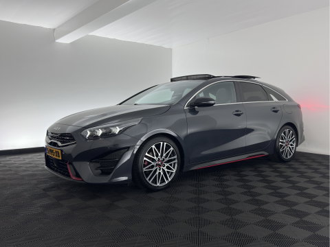 Kia ProCeed 1.6 T-GDi GT (INCL.BTW) *PANO | LEATHER-MICROFIBRE | FULL-LED | MEMORY-PACK | JBL-SOUND | ADAPTIVE-CRUISE | BLIND-SPOT | HEATED-SPORTSEATS | CAMERA | KEYLESS | DIGI-COCKPIT | NAVI-FULLMAP | PRIVACY-GLASS