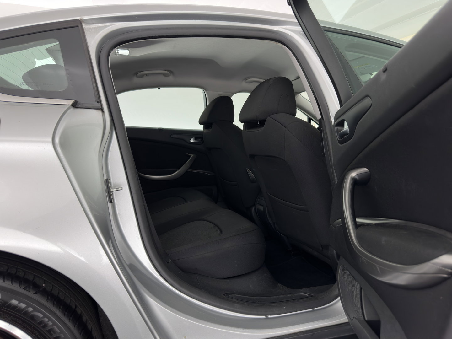 Citroën C5 1.6 e-HDi Collection Business Aut. *NAVI-FULLMAP | COMFORT-SEATS | ECC | PDC | CRUISE | 17''ALU*