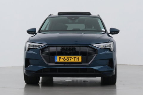 Audi e-tron 55 Quattro Advanced 95 kWh | Luchtvering | Panoramadak | 360° Camera | Trekhaak | Memory | Stoelverwarming | ACC | 21 Inch