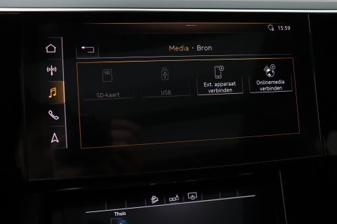 Audi e-tron 55 Quattro Advanced 95 kWh | Luchtvering | Panoramadak | 360° Camera | Trekhaak | Memory | Stoelverwarming | ACC | 21 Inch