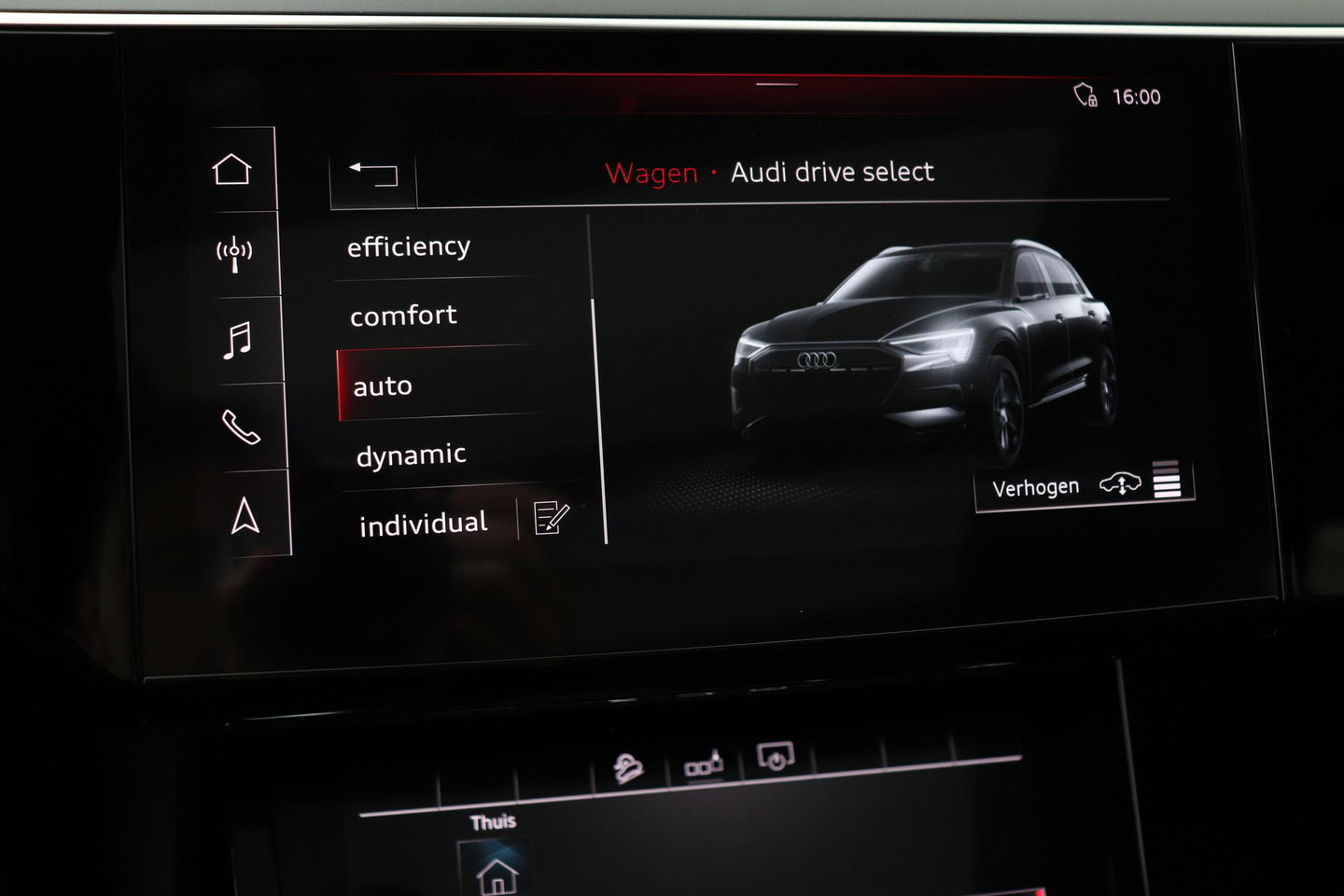 Audi e-tron 55 Quattro Advanced 95 kWh | Luchtvering | Panoramadak | 360° Camera | Trekhaak | Memory | Stoelverwarming | ACC | 21 Inch
