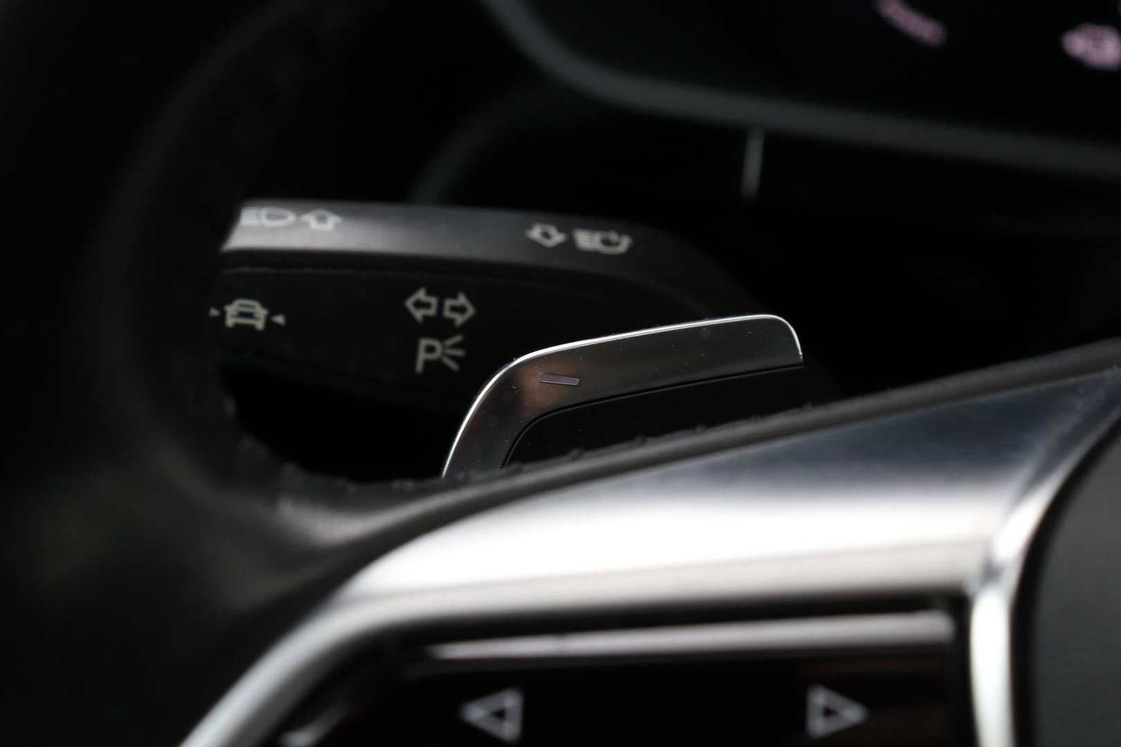 Audi e-tron 55 Quattro Advanced 95 kWh | Luchtvering | Panoramadak | 360° Camera | Trekhaak | Memory | Stoelverwarming | ACC | 21 Inch