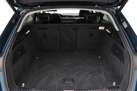 Audi e-tron 55 Quattro Advanced 95 kWh | Luchtvering | Panoramadak | 360° Camera | Trekhaak | Memory | Stoelverwarming | ACC | 21 Inch