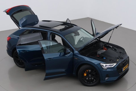 Audi e-tron 55 Quattro Advanced 95 kWh | Luchtvering | Panoramadak | 360° Camera | Trekhaak | Memory | Stoelverwarming | ACC | 21 Inch
