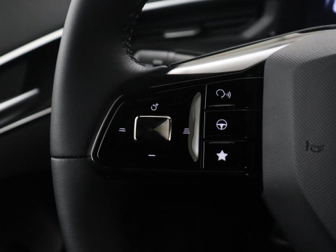 MG 3 1.5 Comfort | Stuur/stoel verwarming | Adaptive cruise | 360 camera | Carplay | Climate control | Full LED | Lichtmetaal 16'' |
