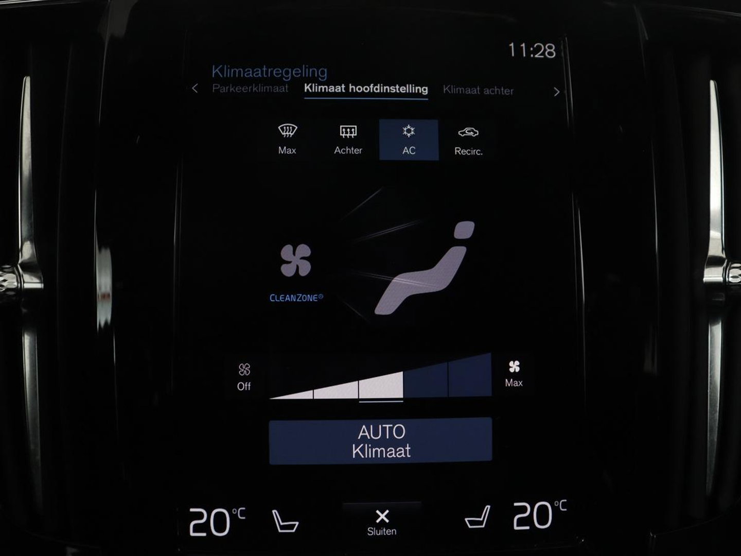 Volvo V90 2.0 B4 R-Design | Panoramadak | Leder | Stuur/stoelverwarming | Trekhaak | harman/kardon | Head-up | Adaptive cruise | 360 camera | Full LED |