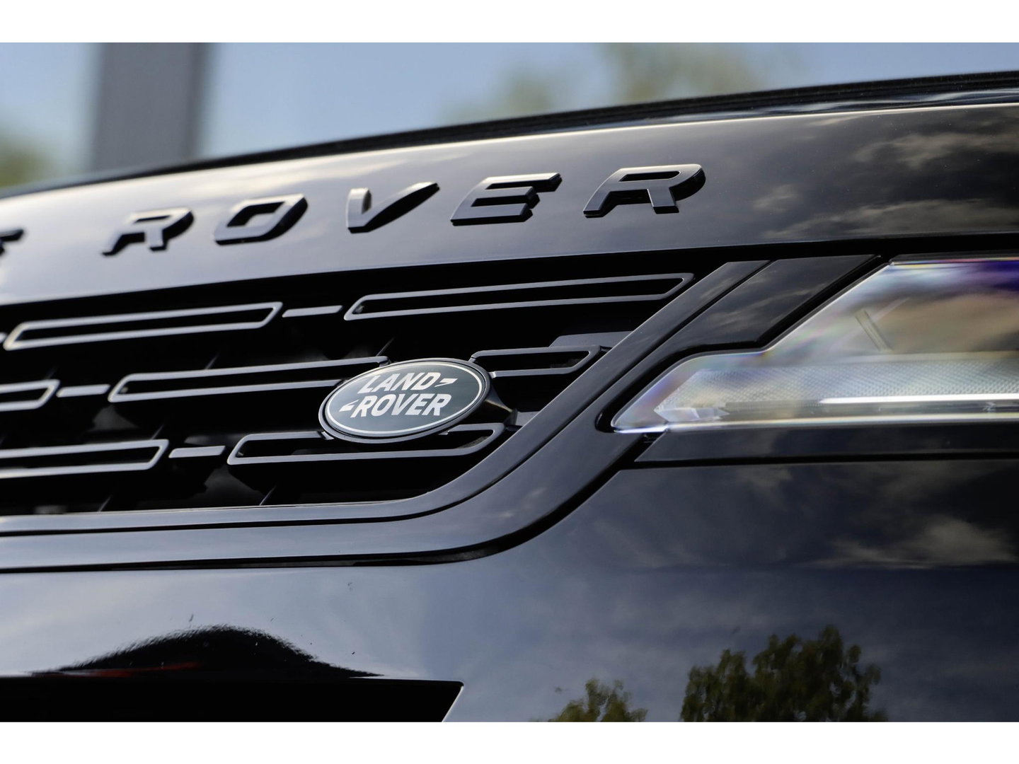 Land Rover Range Rover Evoque P300e PHEV AWD Panodak | Trekhaak | Head-up | Meridian Audio