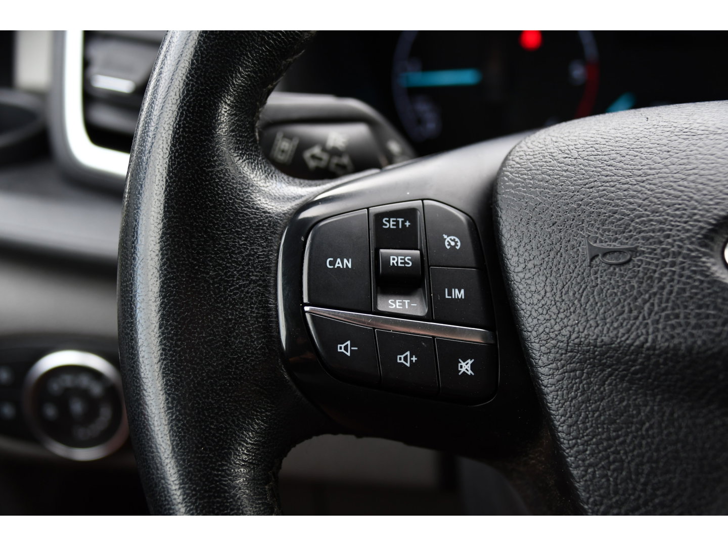 Ford Transit Custom 280 2.0 TDCI L1H1 PB Edition Limited Camera, Cruise, Carplay, Stoelverwarming, Trekhaak, 130pk, Multimedia, NAVI, Uniek!