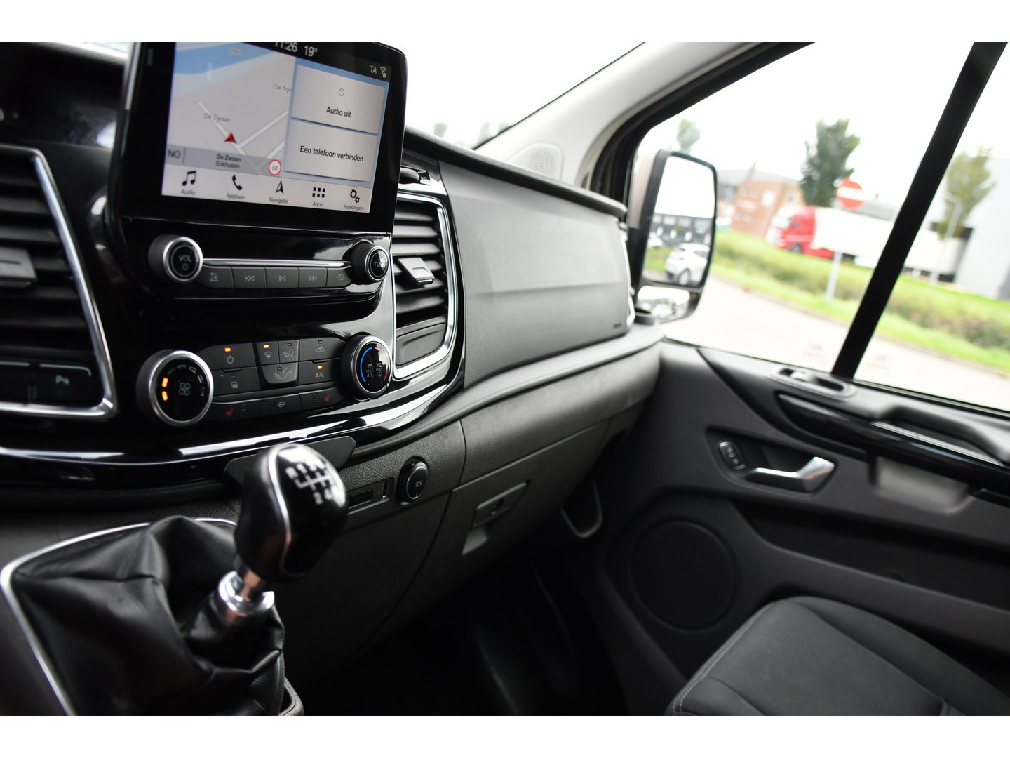 Ford Transit Custom 280 2.0 TDCI L1H1 PB Edition Limited Camera, Cruise, Carplay, Stoelverwarming, Trekhaak, 130pk, Multimedia, NAVI, Uniek!