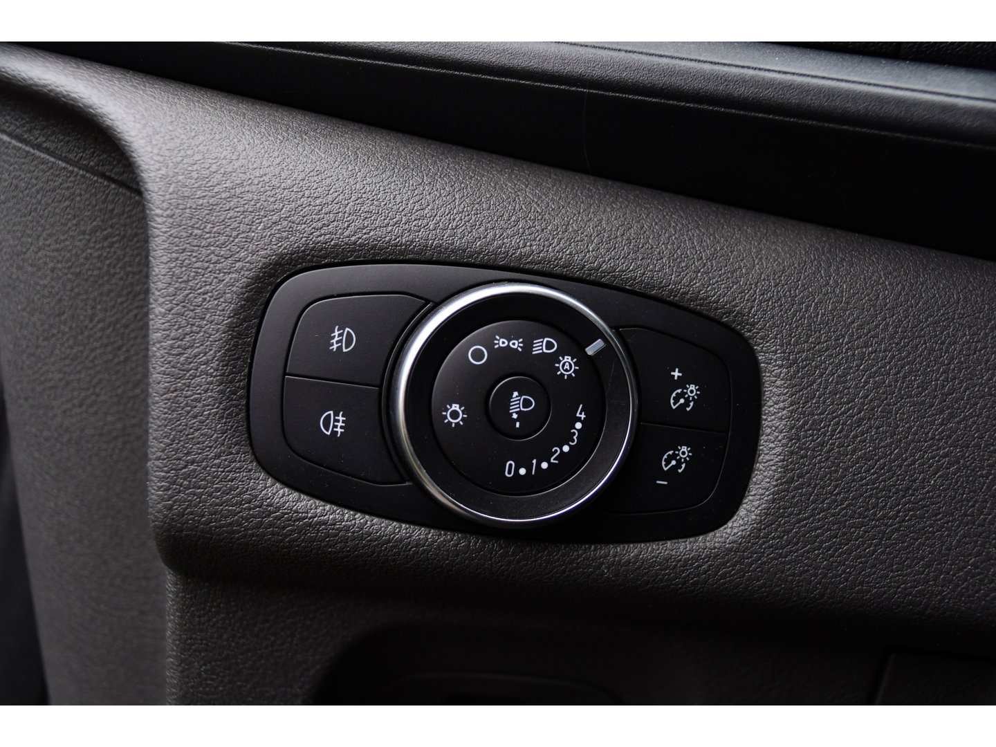 Ford Transit Custom 280 2.0 TDCI L1H1 PB Edition Limited Camera, Cruise, Carplay, Stoelverwarming, Trekhaak, 130pk, Multimedia, NAVI, Uniek!