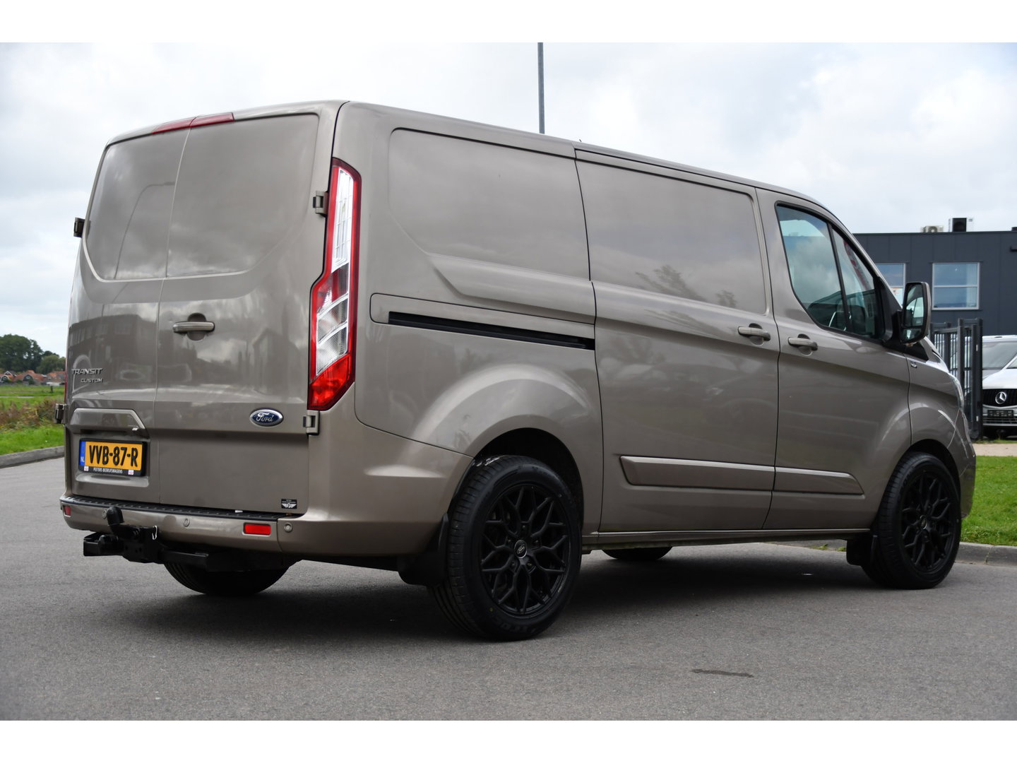 Ford Transit Custom 280 2.0 TDCI L1H1 PB Edition Limited Camera, Cruise, Carplay, Stoelverwarming, Trekhaak, 130pk, Multimedia, NAVI, Uniek!