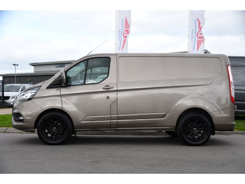 Ford Transit Custom 280 2.0 TDCI L1H1 PB Edition Limited Camera, Cruise, Carplay, Stoelverwarming, Trekhaak, 130pk, Multimedia, NAVI, Uniek!