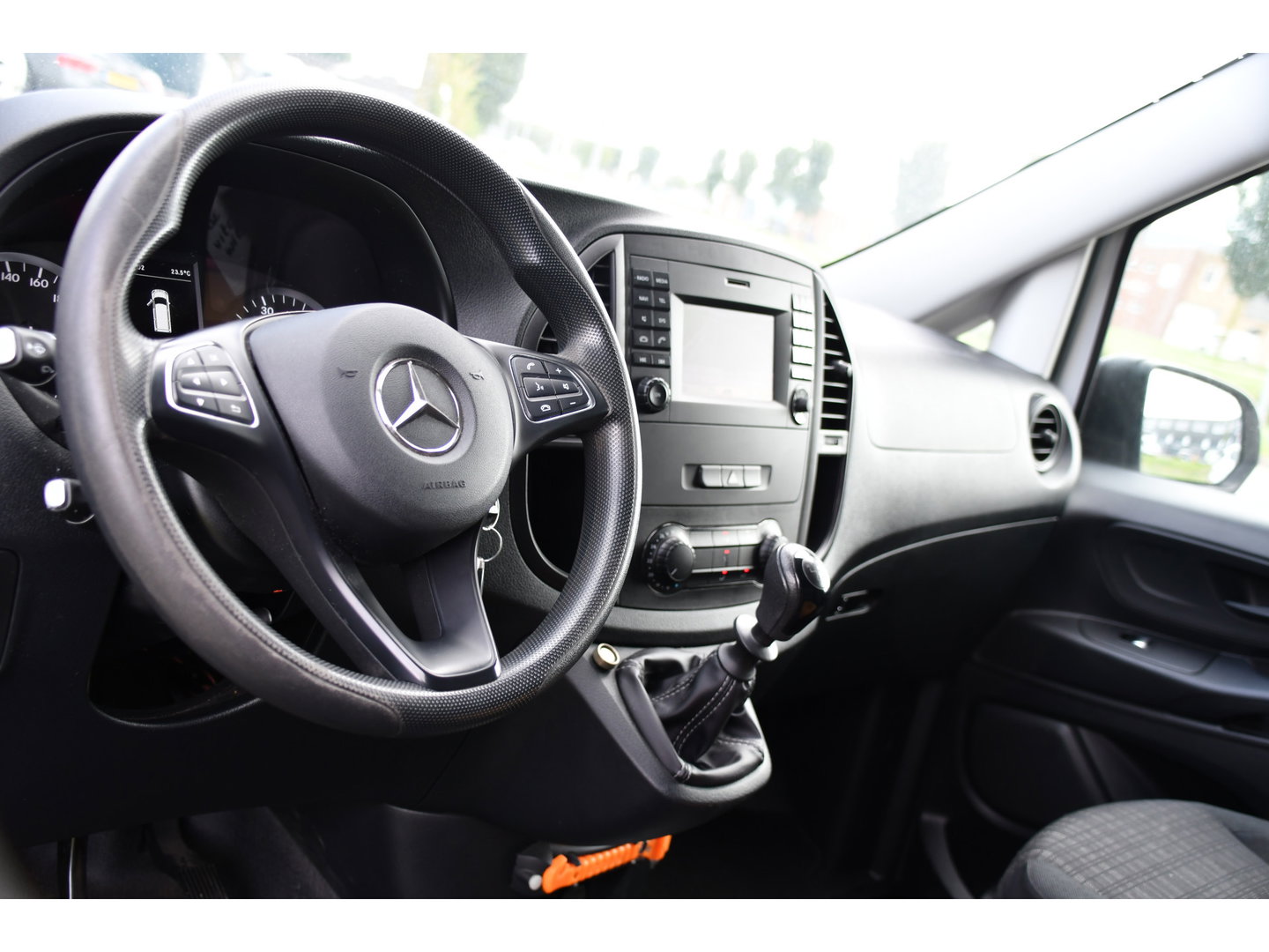 Mercedes-Benz Vito 111 CDI L2 Edition Camera, Cruise, Airco, 115pk, Multimedia, NAVI, Uniek!