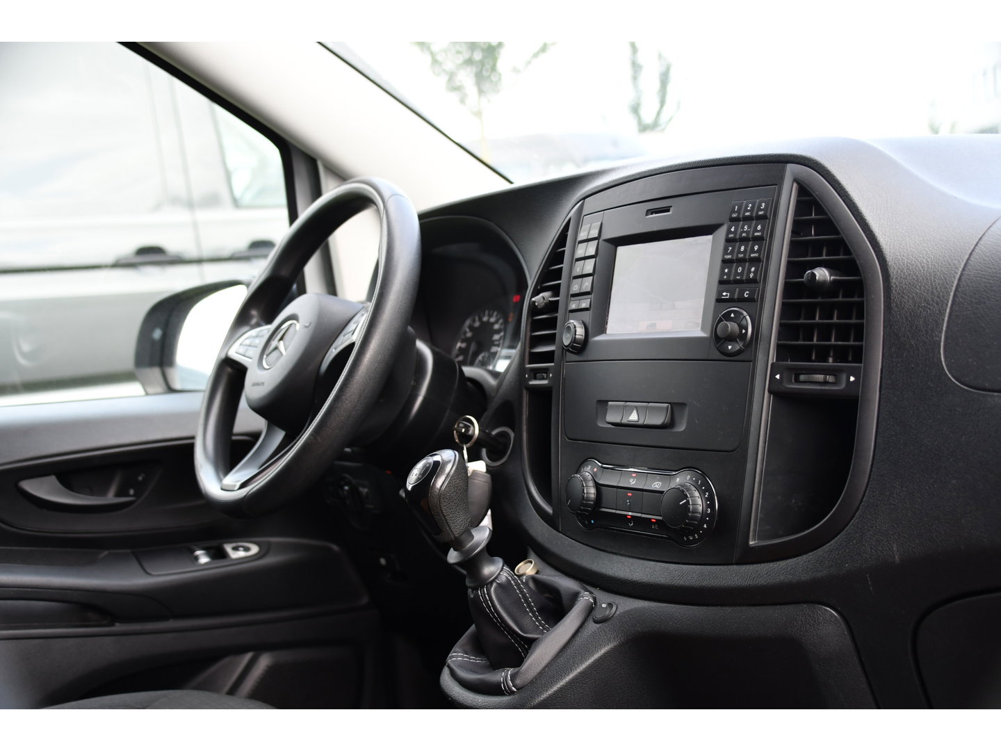 Mercedes-Benz Vito 111 CDI L2 Edition Camera, Cruise, Airco, 115pk, Multimedia, NAVI, Uniek!
