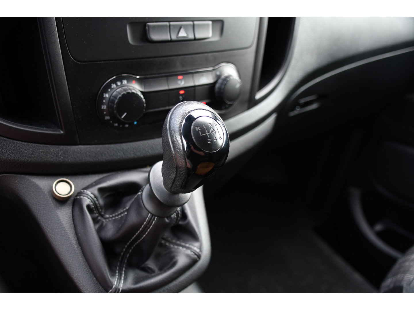 Mercedes-Benz Vito 111 CDI L2 Edition Camera, Cruise, Airco, 115pk, Multimedia, NAVI, Uniek!