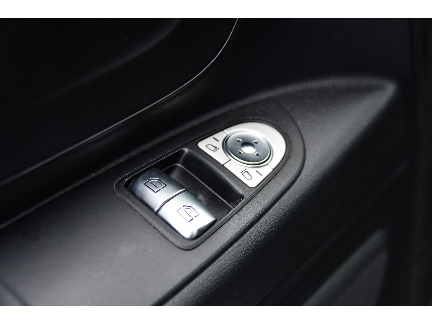 Mercedes-Benz Vito 111 CDI L2 Edition Camera, Cruise, Airco, 115pk, Multimedia, NAVI, Uniek!