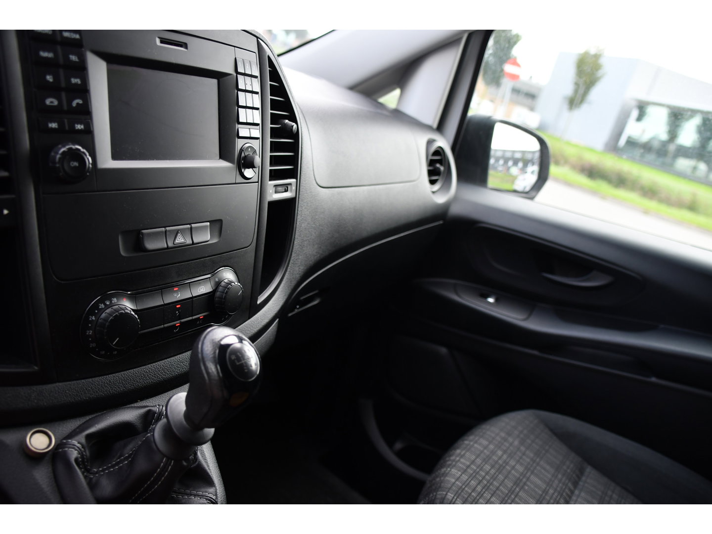 Mercedes-Benz Vito 111 CDI L2 Edition Camera, Cruise, Airco, 115pk, Multimedia, NAVI, Uniek!