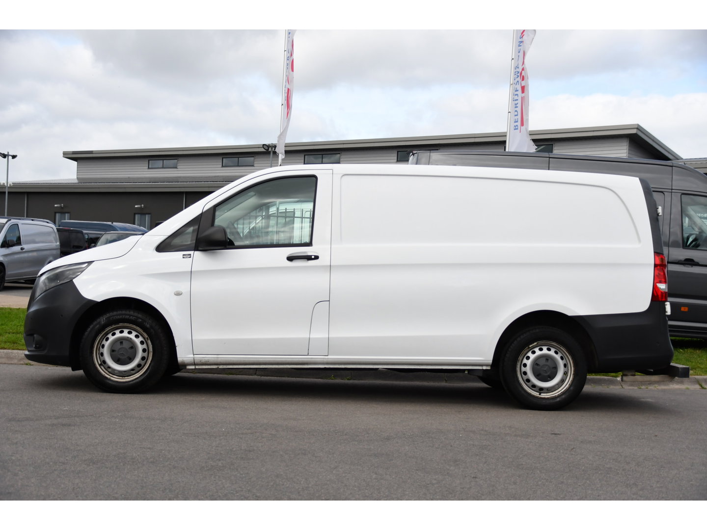 Mercedes-Benz Vito 111 CDI L2 Edition Camera, Cruise, Airco, 115pk, Multimedia, NAVI, Uniek!