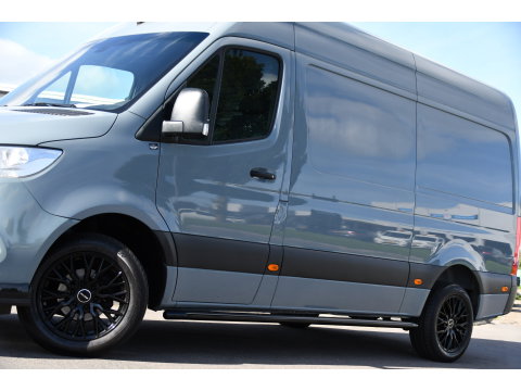 Mercedes-Benz Sprinter 319 V6 3.0 CDI L2H2 PB Edition Camera, Cruise, Carplay, Multimedia, Automaat, Geveerde stoel, 190pk, Trekhaak, Uniek!