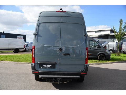 Mercedes-Benz Sprinter 319 V6 3.0 CDI L2H2 PB Edition Camera, Cruise, Carplay, Multimedia, Automaat, Geveerde stoel, 190pk, Trekhaak, Uniek!
