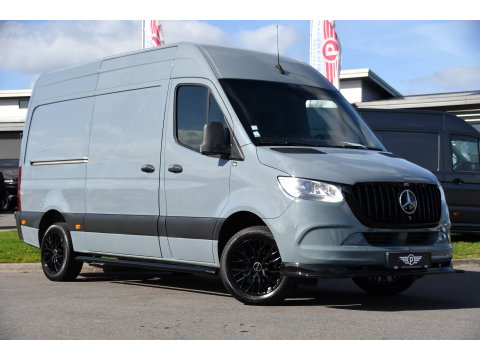 Mercedes-Benz Sprinter 319 V6 3.0 CDI L2H2 PB Edition Camera, Cruise, Carplay, Multimedia, Automaat, Geveerde stoel, 190pk, Trekhaak, Uniek!