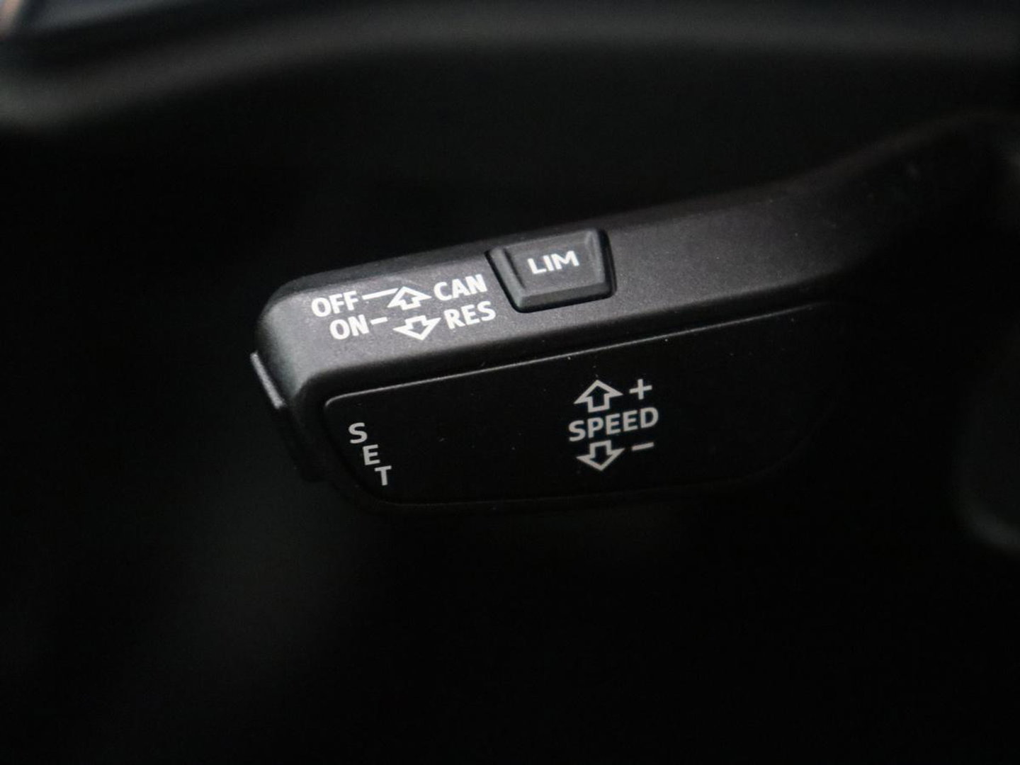 Audi Q3 35 TFSI S Line Pro Line S | Trekhaak | Stoelverwarming | Climate Control | Navigatie | Parkeerhulp |