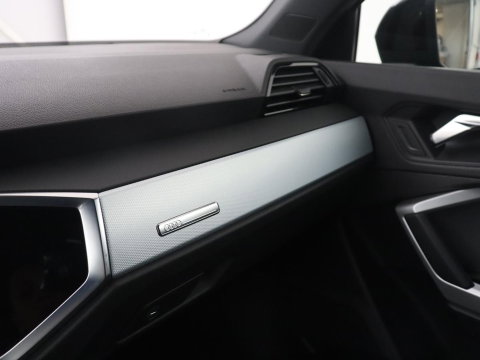 Audi Q3 35 TFSI S Line Pro Line S | Trekhaak | Stoelverwarming | Climate Control | Navigatie | Parkeerhulp |