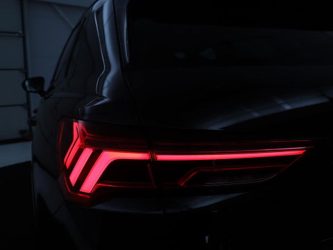 Audi Q3 35 TFSI S Line Pro Line S | Trekhaak | Stoelverwarming | Climate Control | Navigatie | Parkeerhulp |
