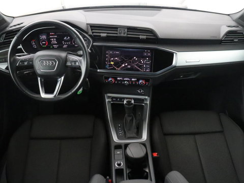 Audi Q3 35 TFSI S Line Pro Line S | Trekhaak | Stoelverwarming | Climate Control | Navigatie | Parkeerhulp |