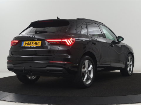 Audi Q3 35 TFSI S Line Pro Line S | Trekhaak | Stoelverwarming | Climate Control | Navigatie | Parkeerhulp |