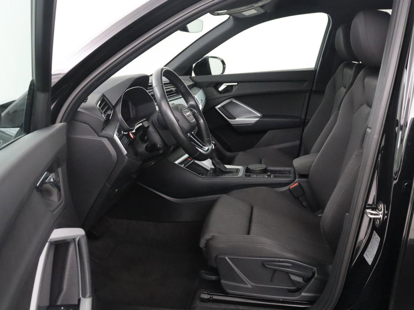 Audi Q3 35 TFSI S Line Pro Line S | Trekhaak | Stoelverwarming | Climate Control | Navigatie | Parkeerhulp |