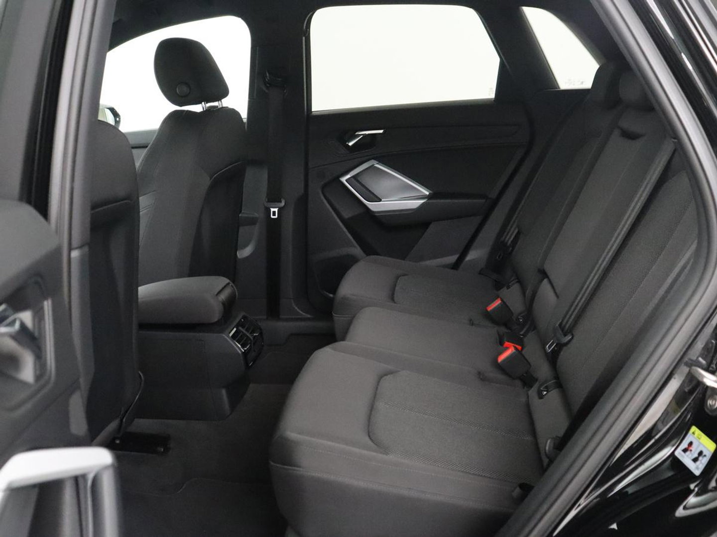 Audi Q3 35 TFSI S Line Pro Line S | Trekhaak | Stoelverwarming | Climate Control | Navigatie | Parkeerhulp |
