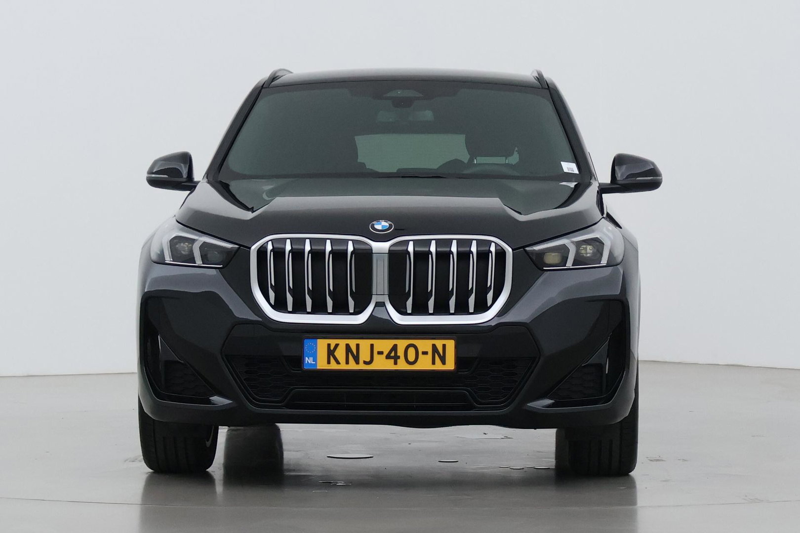 BMW X1 sDrive18i | M Sport | Adaptief M-Onderstel | Keyless Entry | Adaptieve LED | Stoelverwarming | Sportstoelen | Shadow Line