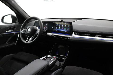 BMW X1 sDrive18i | M Sport | Adaptief M-Onderstel | Keyless Entry | Adaptieve LED | Stoelverwarming | Sportstoelen | Shadow Line