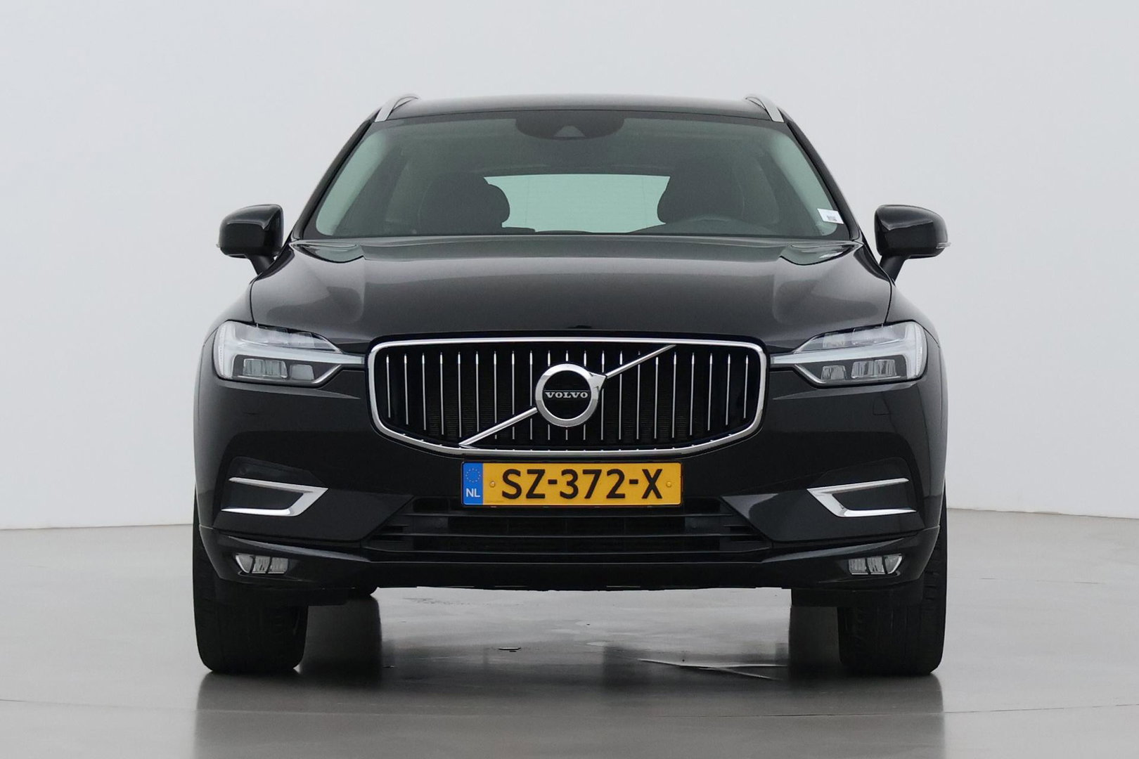 Volvo XC60 2.0 T5 AWD Inscription | Trekhaak | BLIS | Stoelventilatie en -verwarming | Memory | Keyless | Full LED | ACC