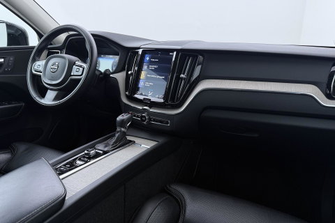 Volvo XC60 2.0 T5 AWD Inscription | Trekhaak | BLIS | Stoelventilatie en -verwarming | Memory | Keyless | Full LED | ACC
