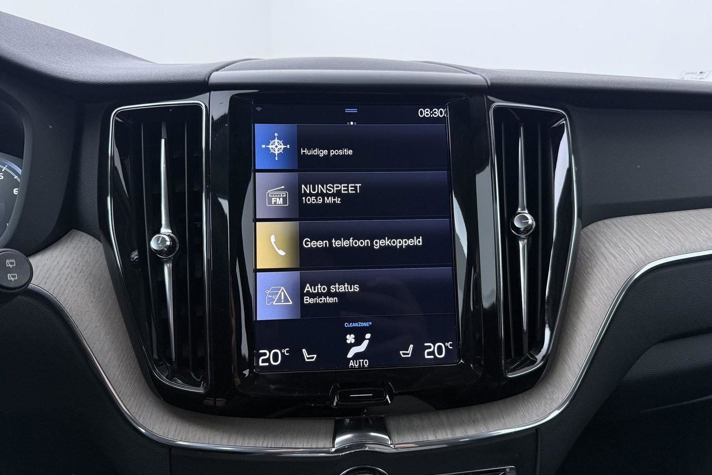 Volvo XC60 2.0 T5 AWD Inscription | Trekhaak | BLIS | Stoelventilatie en -verwarming | Memory | Keyless | Full LED | ACC