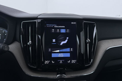 Volvo XC60 2.0 T5 AWD Inscription | Trekhaak | BLIS | Stoelventilatie en -verwarming | Memory | Keyless | Full LED | ACC