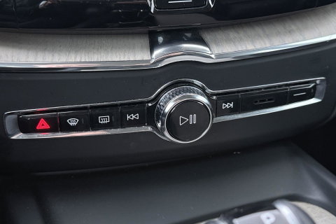Volvo XC60 2.0 T5 AWD Inscription | Trekhaak | BLIS | Stoelventilatie en -verwarming | Memory | Keyless | Full LED | ACC