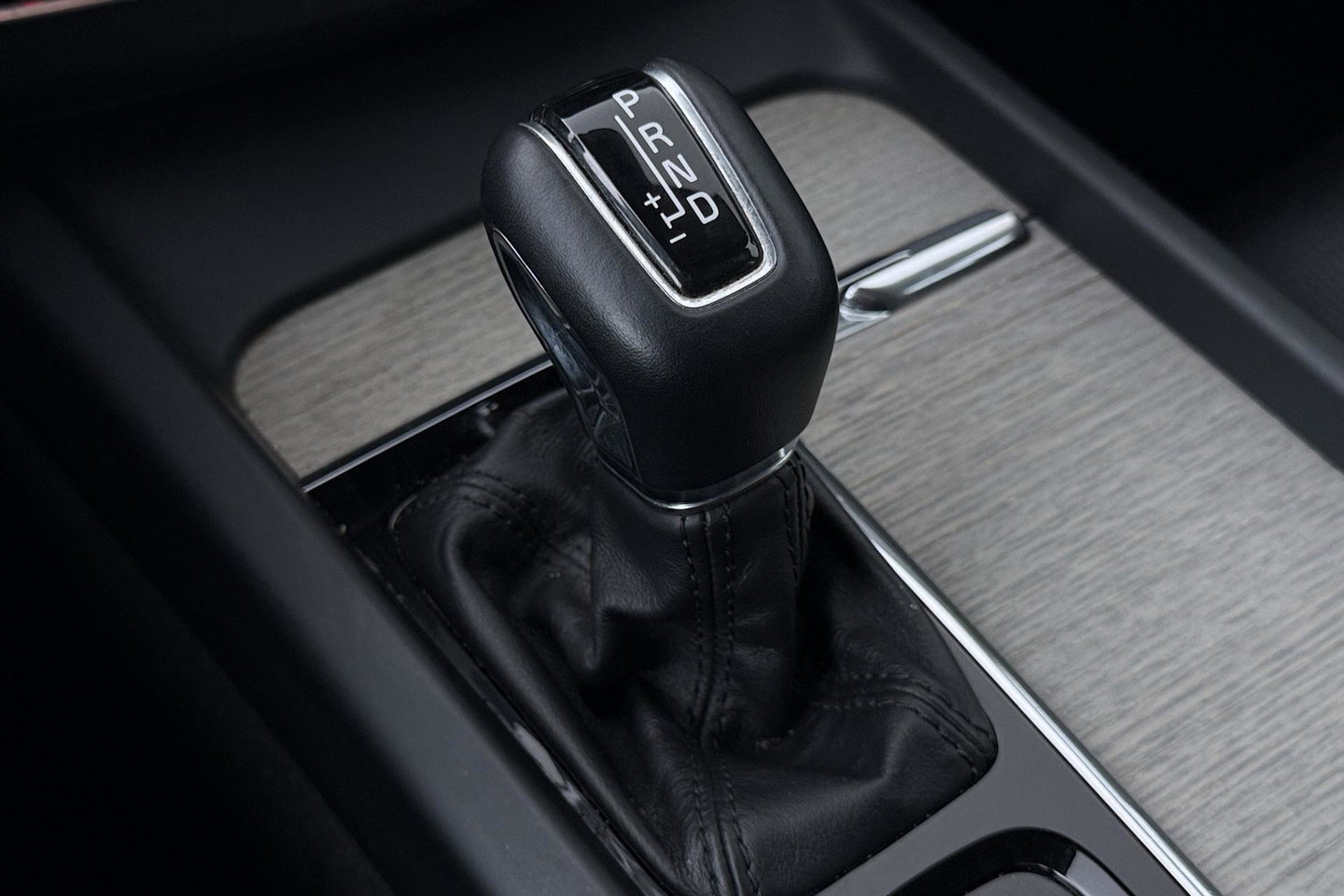 Volvo XC60 2.0 T5 AWD Inscription | Trekhaak | BLIS | Stoelventilatie en -verwarming | Memory | Keyless | Full LED | ACC