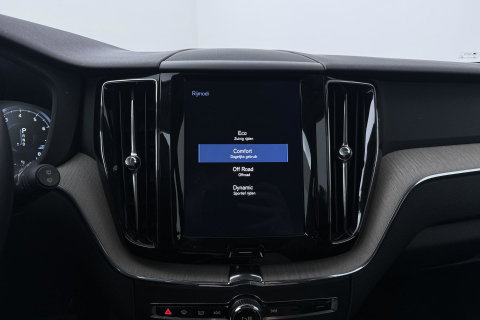Volvo XC60 2.0 T5 AWD Inscription | Trekhaak | BLIS | Stoelventilatie en -verwarming | Memory | Keyless | Full LED | ACC