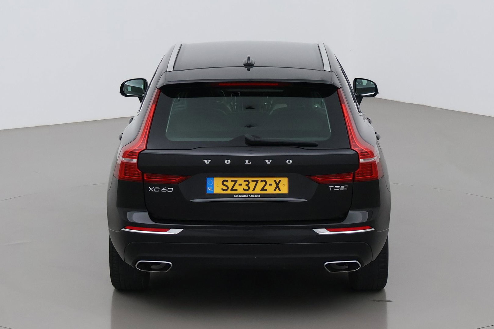 Volvo XC60 2.0 T5 AWD Inscription | Trekhaak | BLIS | Stoelventilatie en -verwarming | Memory | Keyless | Full LED | ACC