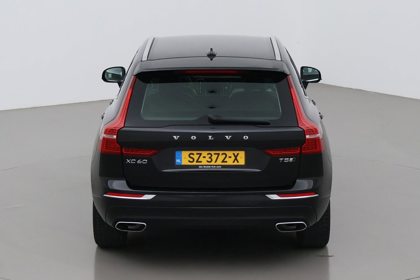 Volvo XC60 2.0 T5 AWD Inscription | Trekhaak | BLIS | Stoelventilatie en -verwarming | Memory | Keyless | Full LED | ACC