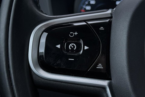 Volvo XC60 2.0 T5 AWD Inscription | Trekhaak | BLIS | Stoelventilatie en -verwarming | Memory | Keyless | Full LED | ACC