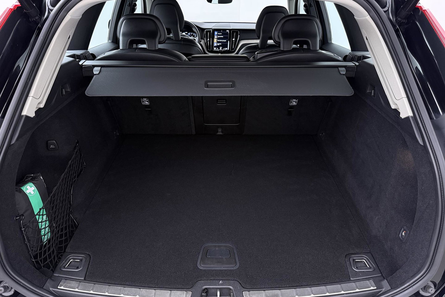 Volvo XC60 2.0 T5 AWD Inscription | Trekhaak | BLIS | Stoelventilatie en -verwarming | Memory | Keyless | Full LED | ACC