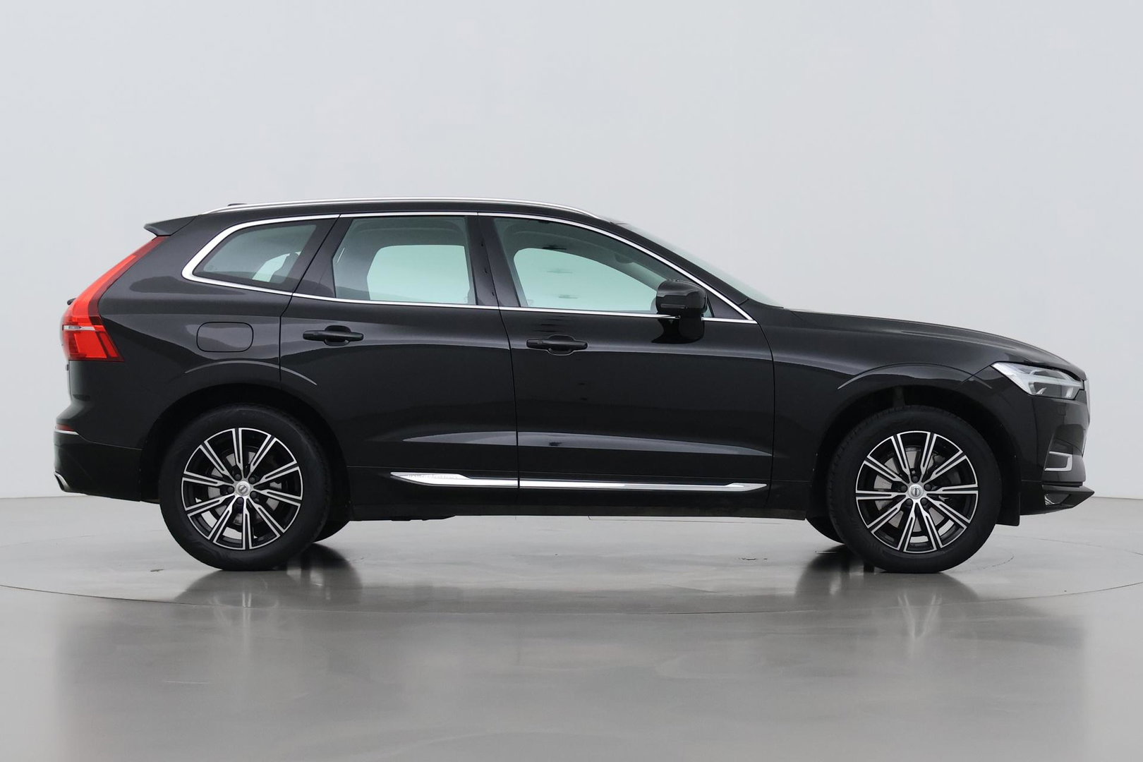 Volvo XC60 2.0 T5 AWD Inscription | Trekhaak | BLIS | Stoelventilatie en -verwarming | Memory | Keyless | Full LED | ACC