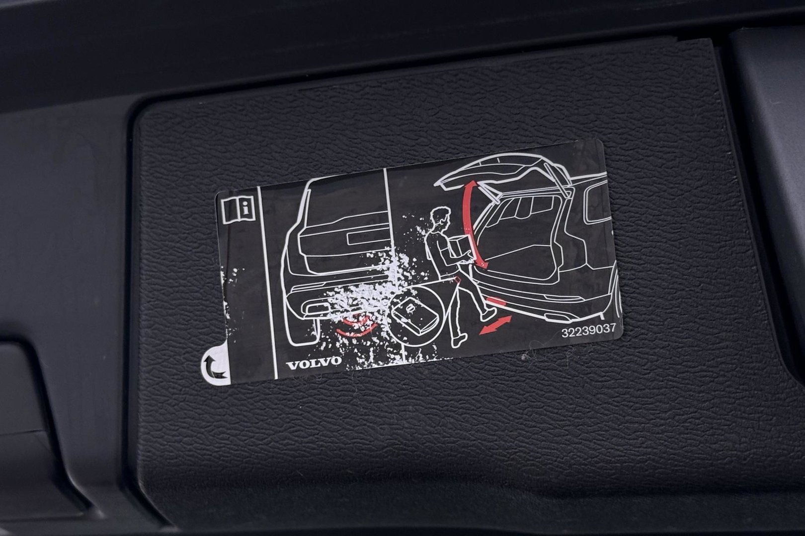 Volvo XC60 2.0 T5 AWD Inscription | Trekhaak | BLIS | Stoelventilatie en -verwarming | Memory | Keyless | Full LED | ACC